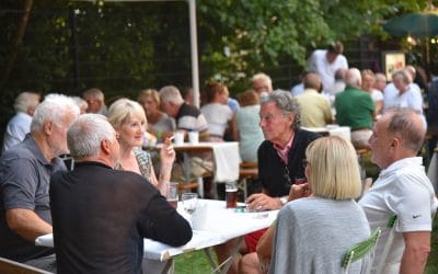 Sommerfest von Tisch zu Tisch